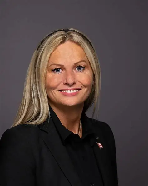 Lisa Robinson